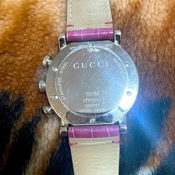 Pink Diamond Gucci watch - Picture 6 of 6